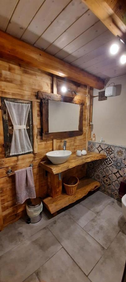 B&B La Corte Dei Cerri- Il Piccolo Chalet Frassinoro 外观 照片