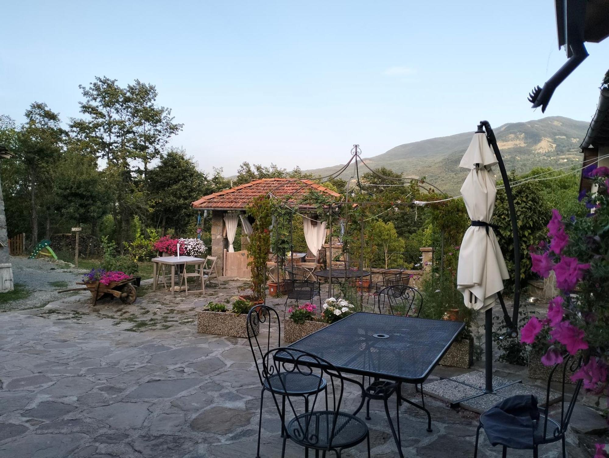 B&B La Corte Dei Cerri- Il Piccolo Chalet Frassinoro 外观 照片